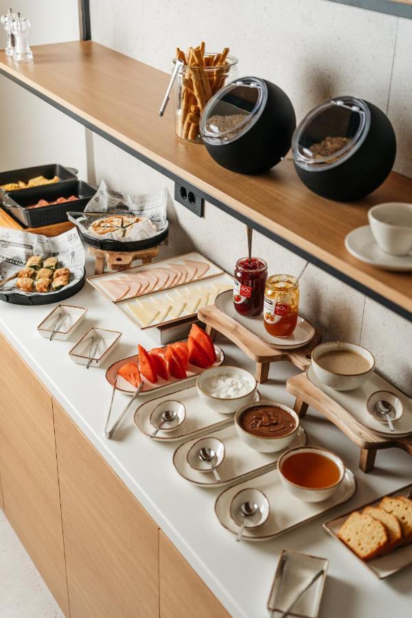 The City Hotel & Suites (Adults Only) ريثيمنو المظهر الخارجي الصورة